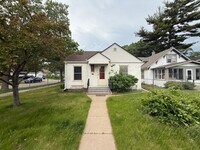 Building Photo - 3901 N Thomas Ave