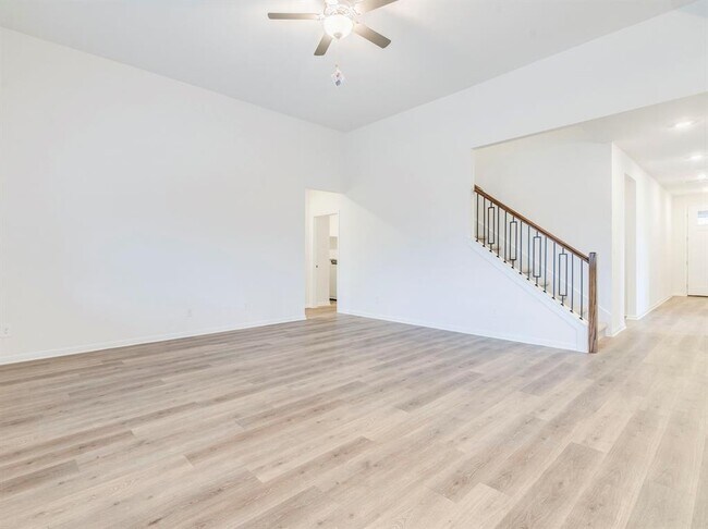 Building Photo - 260 Cathedral Mountain Dr