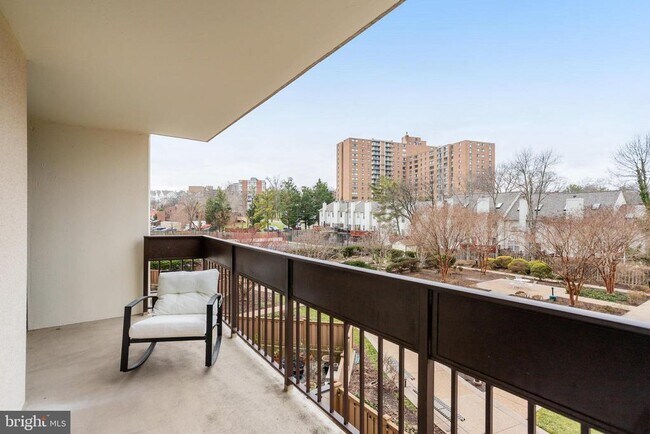 Building Photo - 5300 Holmes Run Pkwy