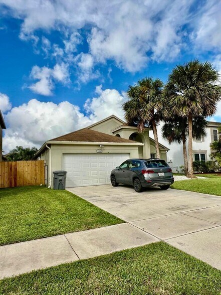 Building Photo - 22449 Middletown Dr