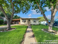 Building Photo - 103 Harwood Dr