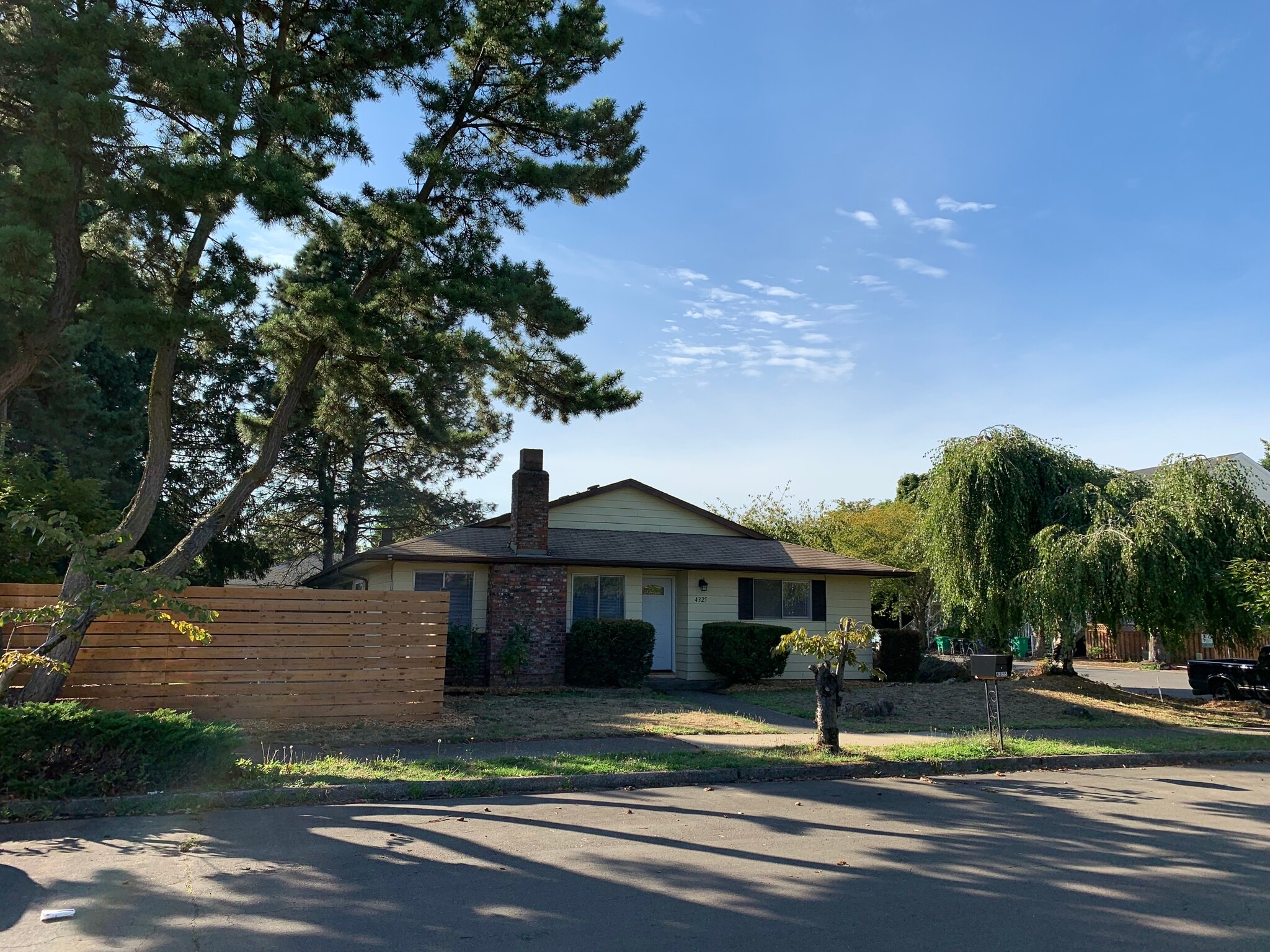 Building Photo - 4325 NE 130th Pl