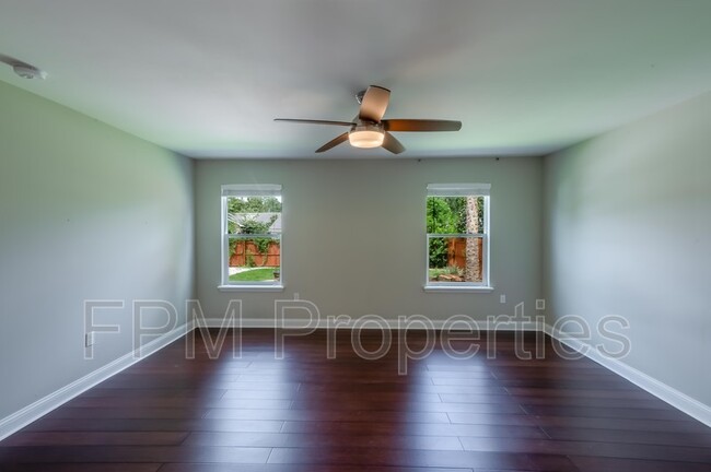 Building Photo - 4127 Shirley Ave