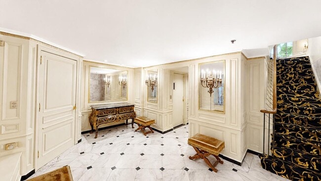 Building Photo - 238 E 49th St