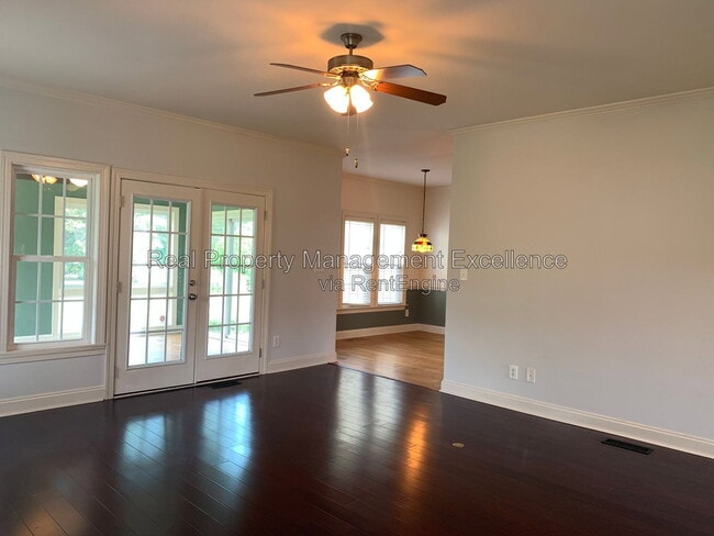Building Photo - 1005 Hadley Meadows Dr