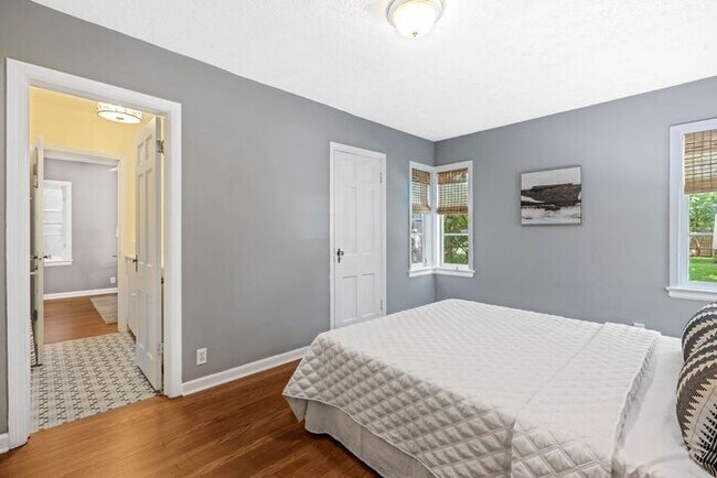 Building Photo - Sweet Warfleigh Home 3 Bedroom 2.5 bath Motivated To Rent!