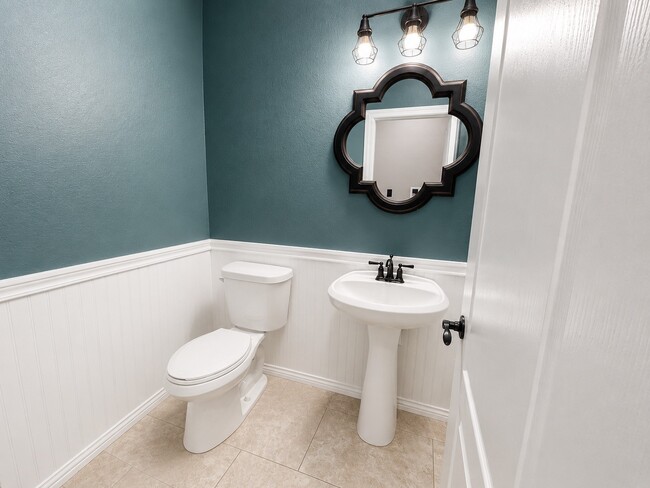 Building Photo - 28547 Lockeridge Springs Dr