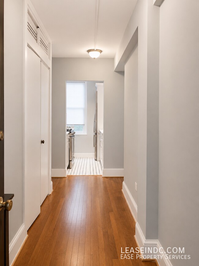 Building Photo - 2410 20th St NW