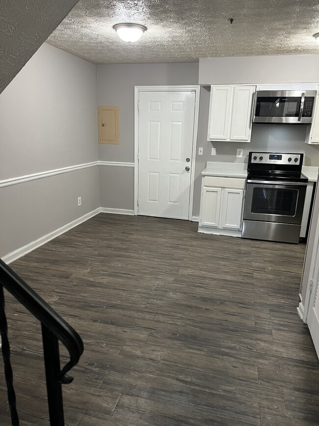 Building Photo - 2629 Evans Mill Dr