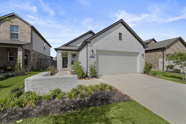 Building Photo - 12927 California Palm Ct