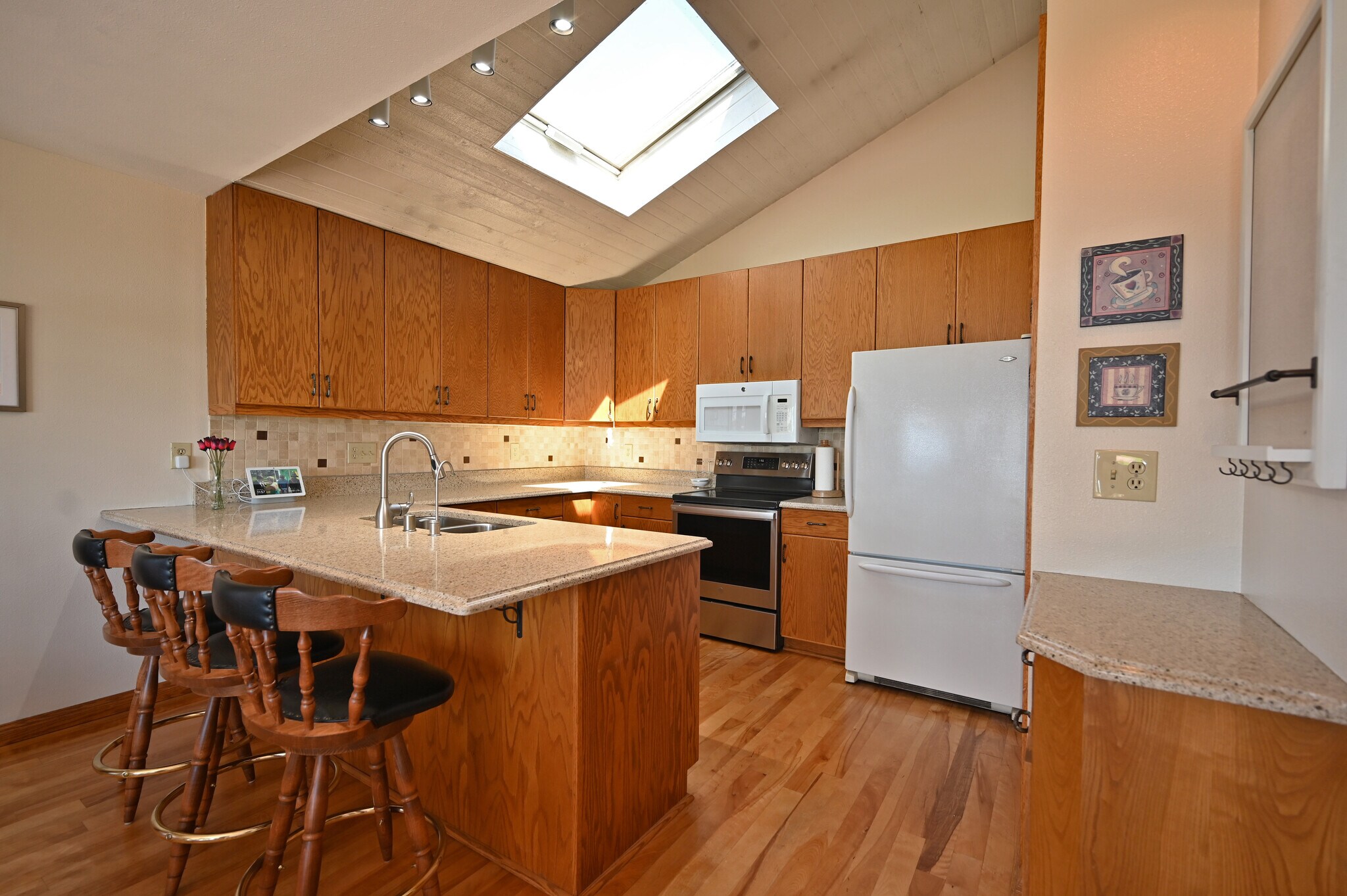 Building Photo - 202 Lac La Belle Dr