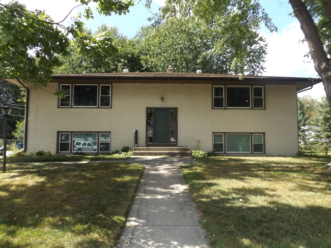 Two up/two down apartment bldg - 1665 10th Ave