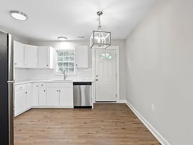 Building Photo - 3 Bedroom House in Flagmarsh Hills