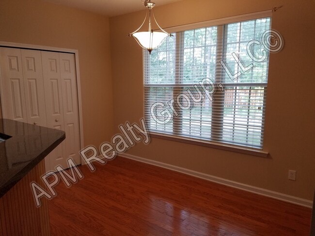 Building Photo - 304 Austree Dr