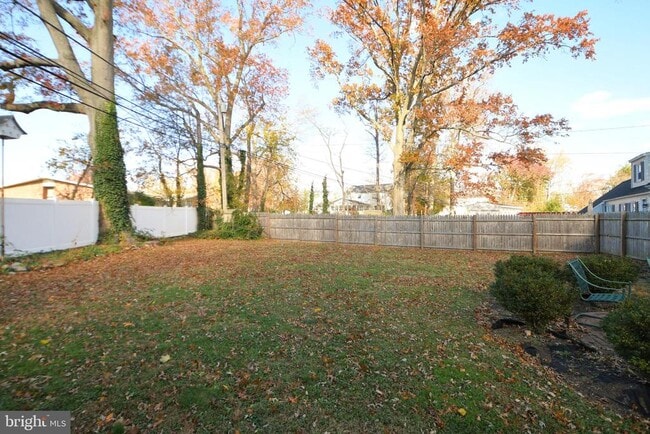 Building Photo - 660 Osborne Ave