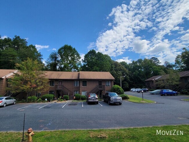 Building Photo - 216 Ridge Forest Ct