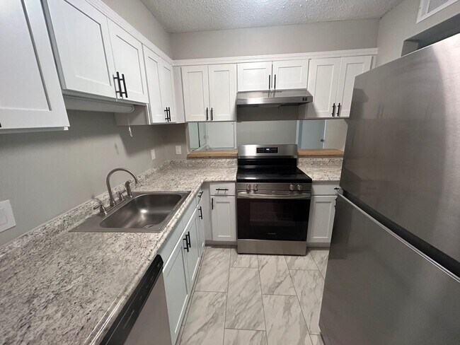 Building Photo - 3609 Juneau Rd