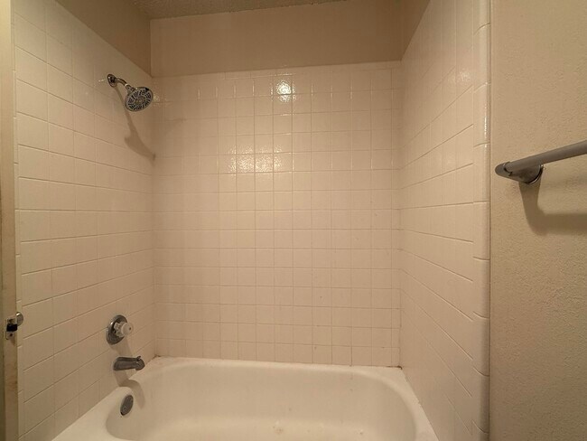 Building Photo - 9717 Blandon Ave