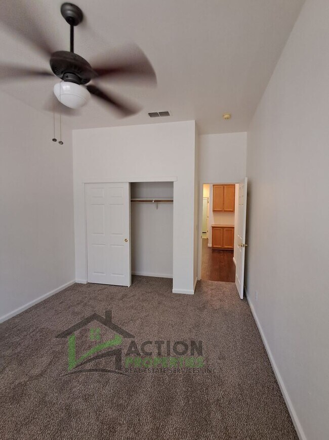 Building Photo - 7197 Marblethorpe Dr