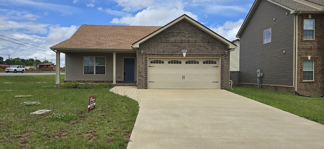 Building Photo - 1001 Whitney Dr