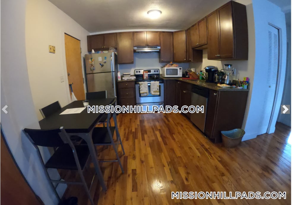 Building Photo - 226 Parker Hill Ave