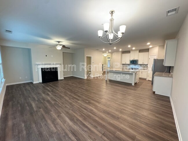 Building Photo - 120 Duval Dr