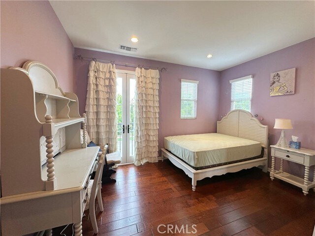 Building Photo - 65 Elmdale