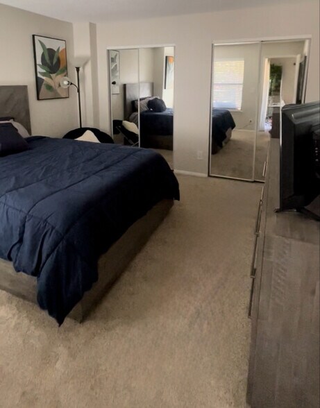 Building Photo - 10655 Lemon Ave