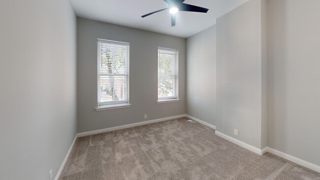 Building Photo - 1006 Geyer Ave