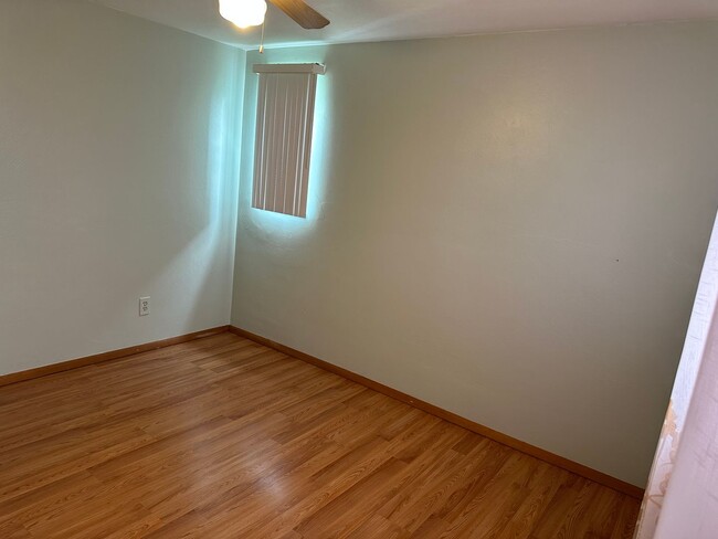 Building Photo - 2 Bedrooms 1 bath home for RENT