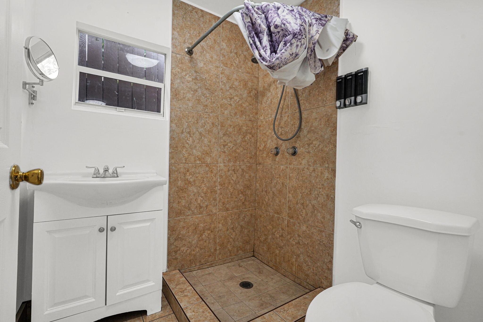 Building Photo - 37 NW 47th St