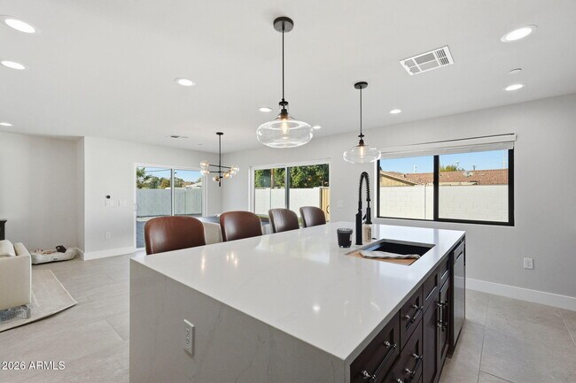 Building Photo - 6420 E Virginia Ave