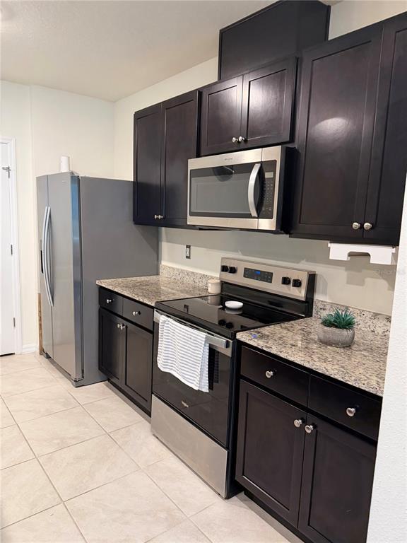 Building Photo - 1055 Griffon Ave