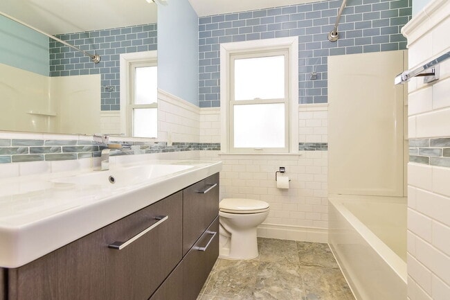 Building Photo - 2420 Sumter Ave S