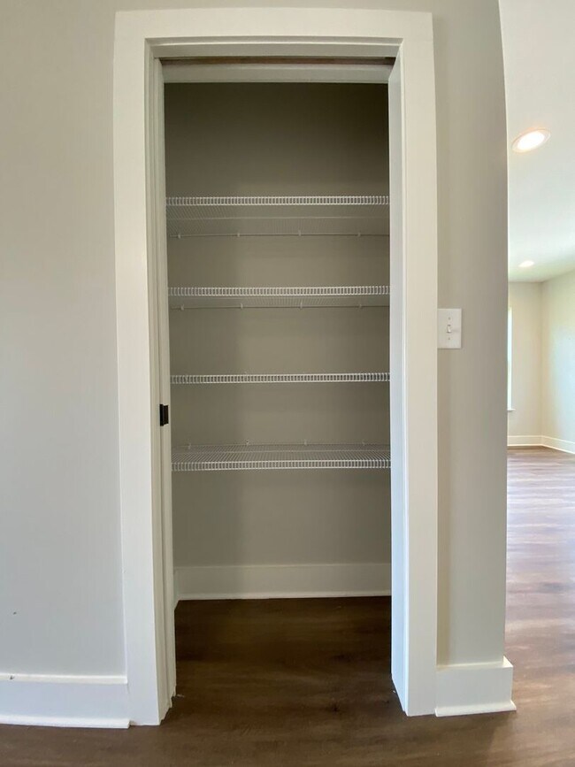 Building Photo - Home for rent in Montgomery!!! View with 48 Hours Notice!