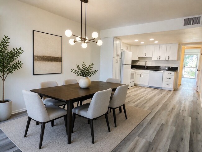 Building Photo - 9647 Spyglass Ave