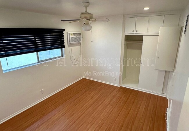 Building Photo - 18546 Clark St