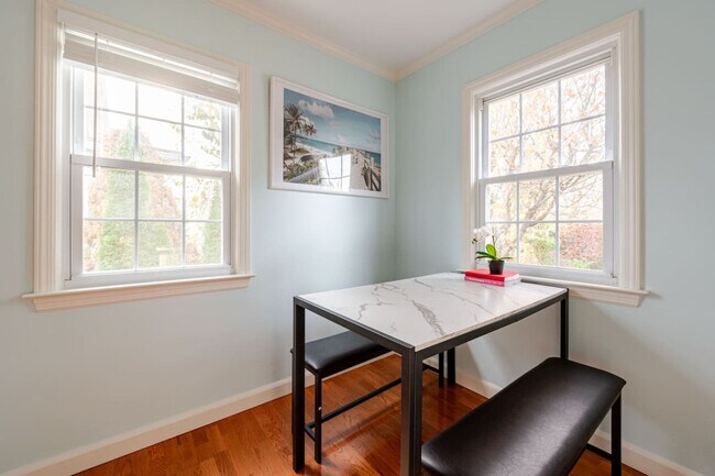 Building Photo - 40 Clark Pl