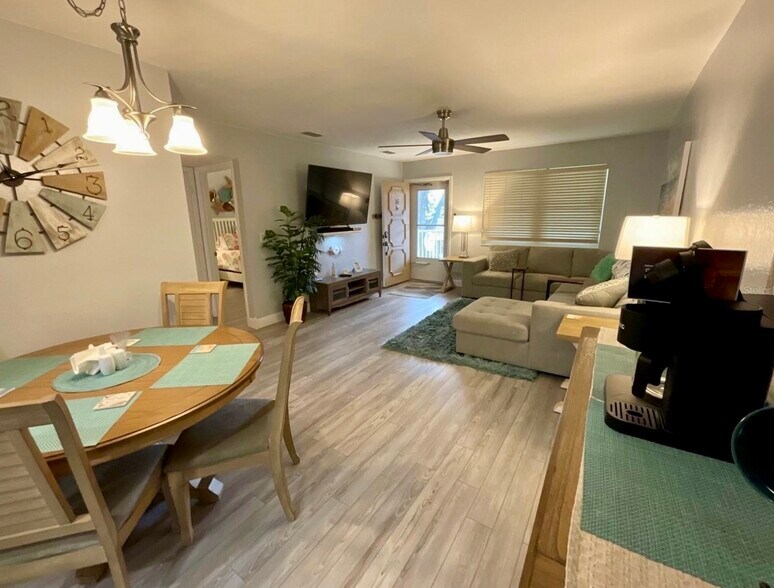 Building Photo - 10036 63rd Ave N