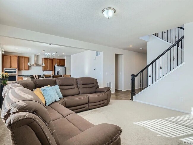 Building Photo - Beautiful Home in Windsor