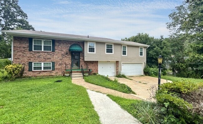 Primary Photo - 4015 Izlar Ln