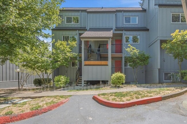 Building Photo - 4 Touchstone Dr