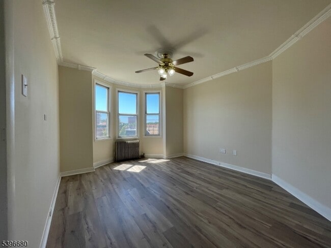 Building Photo - 115 Park Ave