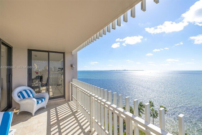 Building Photo - 1 Grove Isle Dr