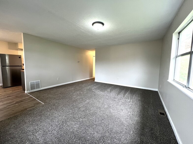 Building Photo - 424 Lemmon St