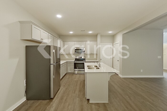 Building Photo - 11658 Woodland Lake Rd