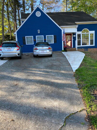 Building Photo - 1204 Belhaven Rd
