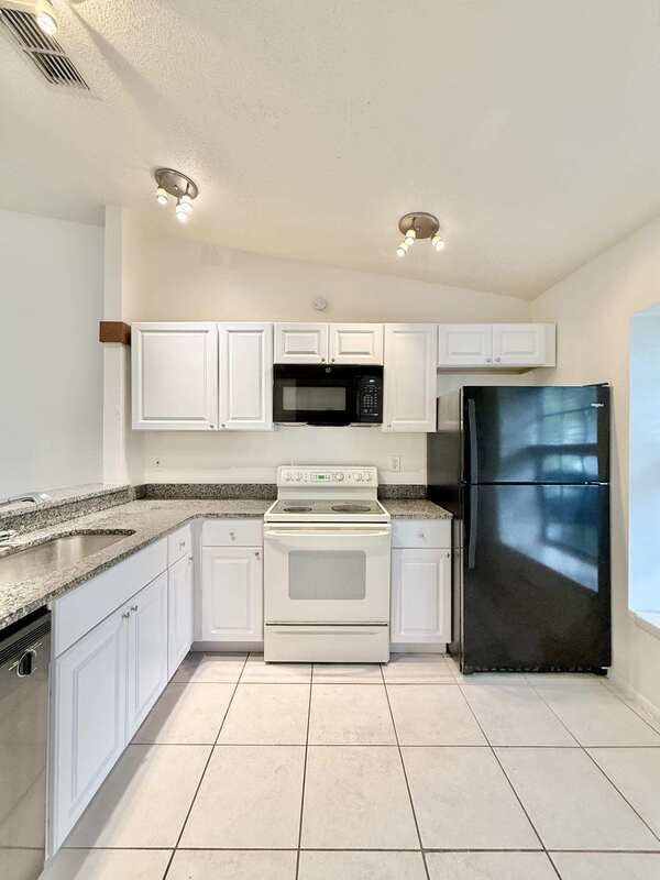 Building Photo - 599 Capistrano Ct