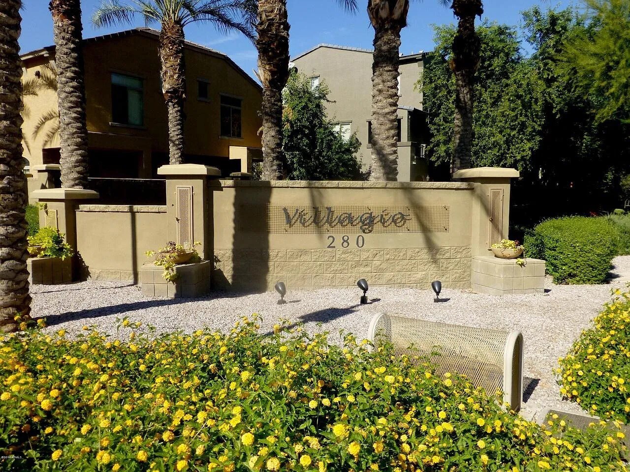 Building Photo - 280 S Evergreen Rd