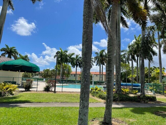 Building Photo - 777 NW 151st Ave